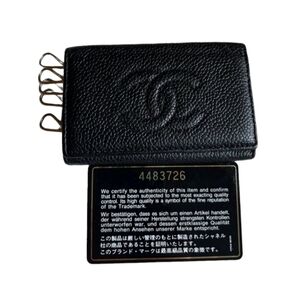 🖤🔹️CHANEL🔹️  small Key Case Black Caviar with authenticity card ✨️🖤